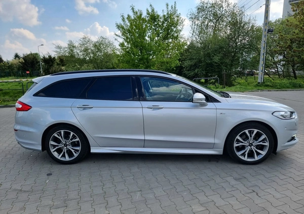 Ford Mondeo cena 79900 przebieg: 134000, rok produkcji 2018 z Skarżysko-Kamienna małe 596